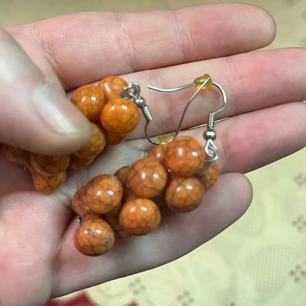 VTG Retro 70’s Orange Marbled Plastic Beaded Pierced Costume Jewelry Earrings - Picture 4 of 5